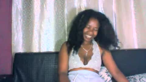 Snapshot of mayrah5 chatting on December 2025 11:03:02 PM mayrah online show from December 2025 11:03:02 PM