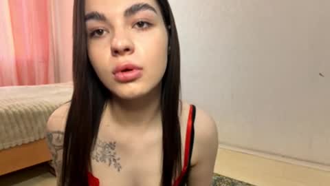 Snapshot of maziebathrick chatting on December 2025 06:40:01 AM Adel online show from December 2025 06:40:01 AM