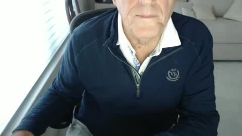 Snapshot of mbeastie chatting on December 2024 10:01:02 PM Beastie online show from December 2024 10:01:02 PM