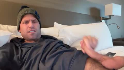 lol online show from November 2025 08:42:02 PM