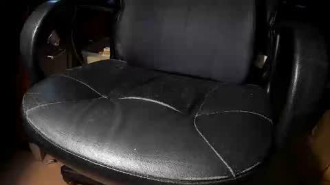 mcwire4 online show from October 2025 01:33:02 PM