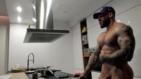 Snapshot of mealphamale chatting on December 2024 02:49:02 PM Alpha Male online show from December 2024 02:49:02 PM