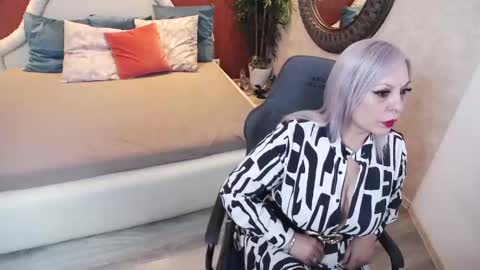 meamandax online show from February 2025 11:31:02 AM