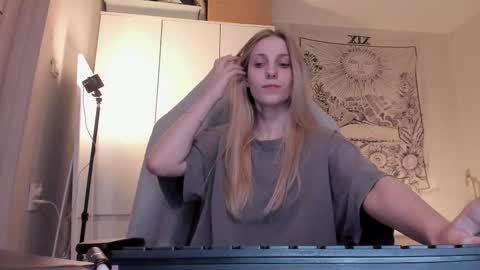 Anna online show from March 2026 08:36:02 PM