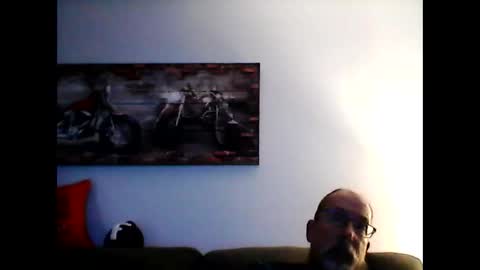 Snapshot of meathome3 chatting on September 2025 11:28:02 PM me at home online show from September 2025 11:28:02 PM