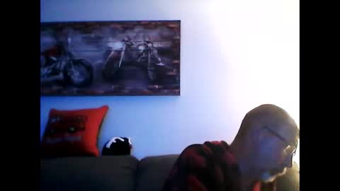 Snapshot of meathome3 chatting on October 2025 10:05:02 AM me at home online show from October 2025 10:05:02 AM