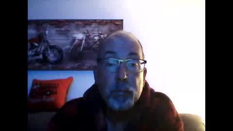 Snapshot of meathome3 chatting on October 2025 10:03:02 AM me at home online show from October 2025 10:03:02 AM