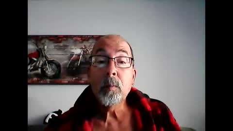 Snapshot of meathome3 chatting on November 2025 01:22:01 PM me at home online show from November 2025 01:22:01 PM