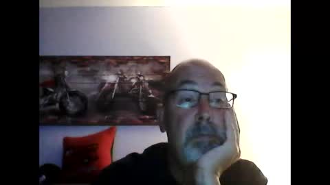Snapshot of meathome3 chatting on November 2025 12:36:02 PM me at home online show from November 2025 12:36:02 PM