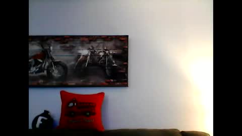 Snapshot of meathome3 chatting on November 2025 09:24:02 PM me at home online show from November 2025 09:24:02 PM