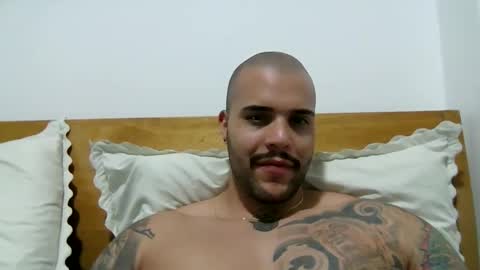 Snapshot of medellindrak chatting on February 2025 12:40:02 AM filippoae online show from February 2025 12:40:02 AM