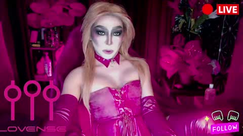 THE QUEEN ALPHA   Queen Medusa Prey online show from June 2026 03:12:01 AM