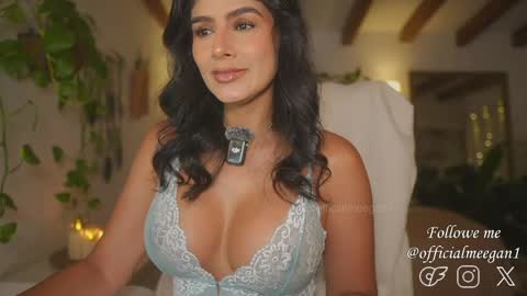 Andrea  online show from April 2026 04:22:01 PM