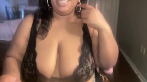 Snapshot of meetsouthernpeach chatting on February 2025 07:05:02 PM Southern Peach online show from February 2025 07:05:02 PM