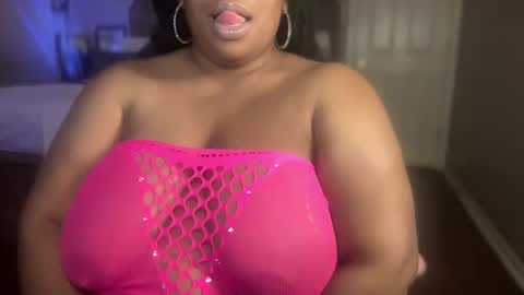 Snapshot of meetsouthernpeach chatting on February 2025 06:06:01 AM Southern Peach online show from February 2025 06:06:01 AM