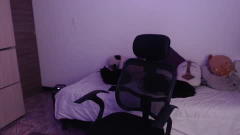 Meev online show from March 2025 04:17:02 AM