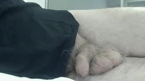 meforu21 online show from December 2024 04:34:01 PM