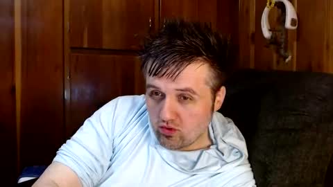 Megachub online show from April 2026 07:08:02 PM