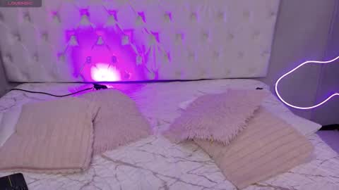 Megan  online show from January 2026 03:31:01 AM