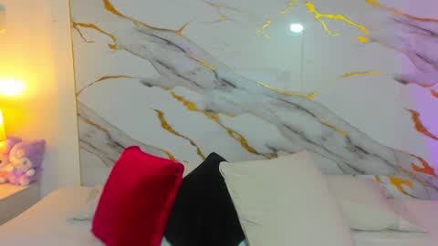 Snapshot of megan__monroe chatting on October 2025 10:14:02 PM megan__monroe online show from October 2025 10:14:02 PM