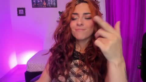 Snapshot of megan_ricci chatting on February 2025 10:33:01 PM Laura online show from February 2025 10:33:01 PM