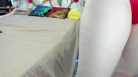 Nicki--------- Welcome to my Room online show from February 2025 07:20:01 AM