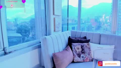 Mara online show from February 2025 01:46:01 PM