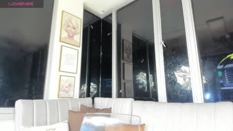 Snapshot of megann__sweet chatting on February 2025 10:28:01 AM Mara online show from February 2025 10:28:01 AM