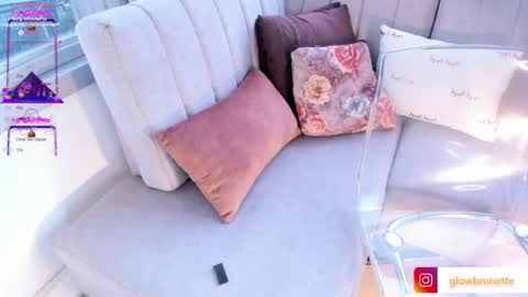 Snapshot of megann__sweet chatting on March 2025 01:07:01 PM Mara online show from March 2025 01:07:01 PM