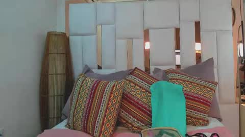 Megan  online show from April 2026 06:59:02 PM