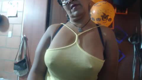 Snapshot of meganny_2023 chatting on November 2025 03:06:02 AM Danny online show from November 2025 03:06:02 AM