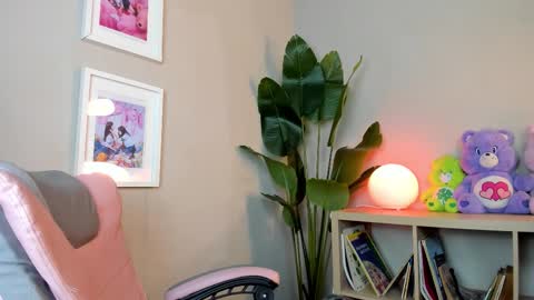 meganpeach_ online show from November 2025 06:02:01 AM