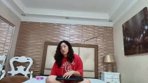 Snapshot of meganrousx chatting on February 2026 11:59:01 AM Megan online show from February 2026 11:59:01 AM