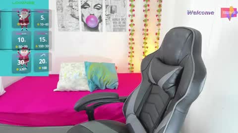 MEGAN  online show from December 2024 11:38:02 PM