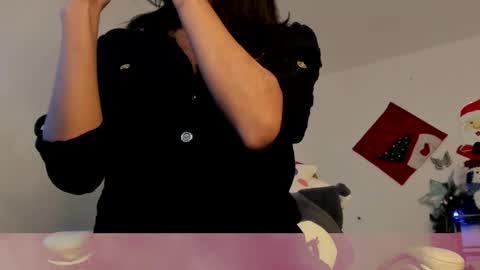 Megan online show from December 2025 11:57:02 PM