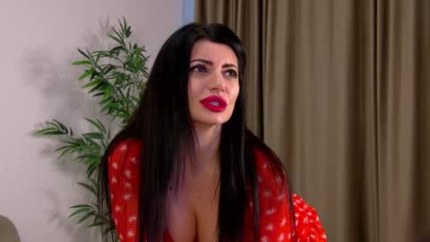 Snapshot of meganvond chatting on April 2026 07:04:01 AM meganvond online show from April 2026 07:04:01 AM