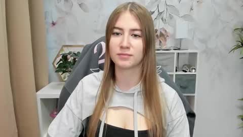 Snapshot of meganx_candy chatting on December 2024 06:47:01 AM Megan online show from December 2024 06:47:01 AM