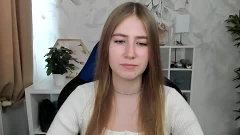 Snapshot of meganx_candy chatting on October 2025 01:35:02 PM Megan online show from October 2025 01:35:02 PM