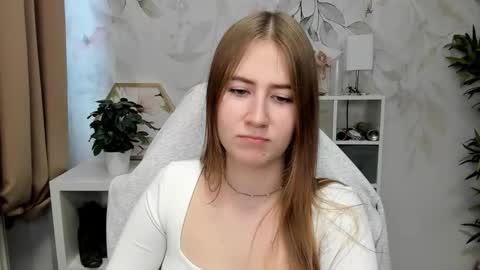 Snapshot of meganx_candy chatting on November 2025 07:40:01 AM Megan online show from November 2025 07:40:01 AM