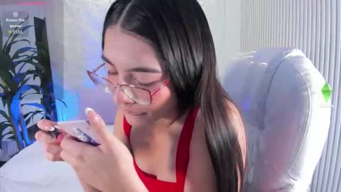 Megara20 online show from December 2025 10:38:02 PM