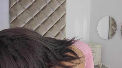 Snapshot of megaraowen_ chatting on December 2024 07:50:02 AM M E G A R A online show from December 2024 07:50:02 AM