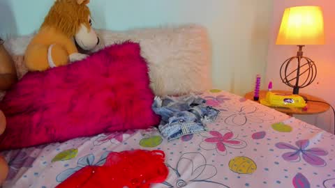 Snapshot of meggan_jade chatting on February 2025 11:03:02 PM Meggan online show from February 2025 11:03:02 PM