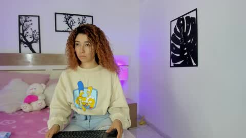 Snapshot of meggan_jade chatting on September 2025 11:41:02 PM Meggan online show from September 2025 11:41:02 PM