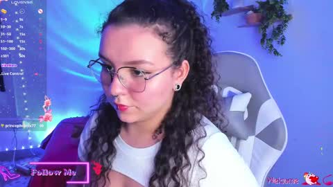 Snapshot of meggan_millerr chatting on October 2025 05:11:01 PM   online show from October 2025 05:11:01 PM