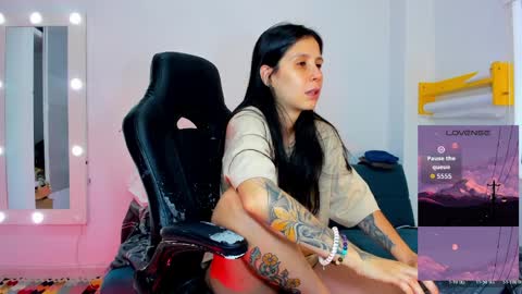 Juli online show from April 2026 12:46:01 PM