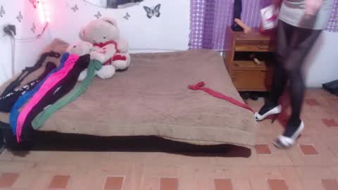 MEGHAN   online show from December 2024 12:33:01 AM