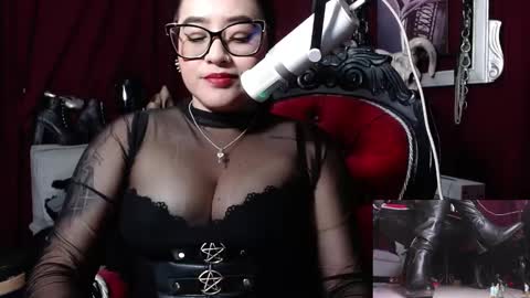 Snapshot of megoddessara chatting on January 2025 03:29:02 AM Goddess Sara online show from January 2025 03:29:02 AM