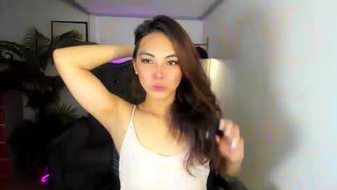 Snapshot of meiluxe chatting on May 2026 11:37:01 AM meiluxe online show from May 2026 11:37:01 AM