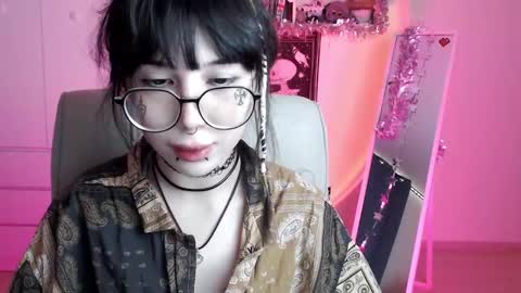 Snapshot of meitenshi chatting on January 2025 06:52:01 PM mori3 online show from January 2025 06:52:01 PM