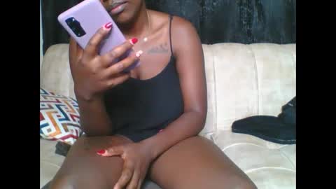 Snapshot of mel_candi94 chatting on March 2025 06:12:02 AM pretty online show from March 2025 06:12:02 AM